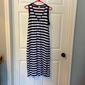 Old Navy Sleeveless Striped Dress w/ Pockets